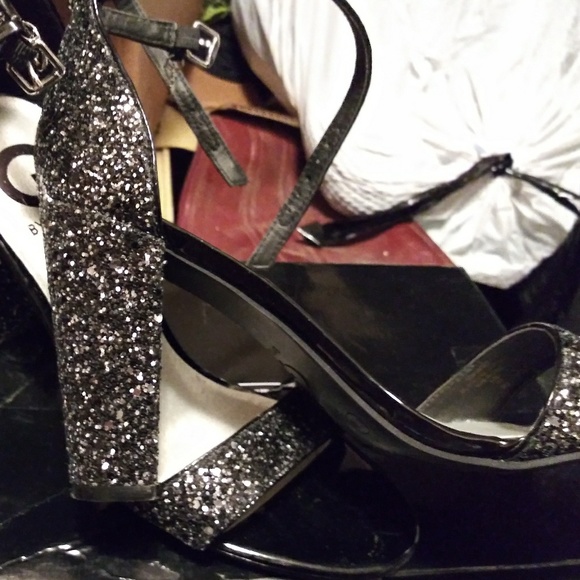 Heels - Picture 3 of 5